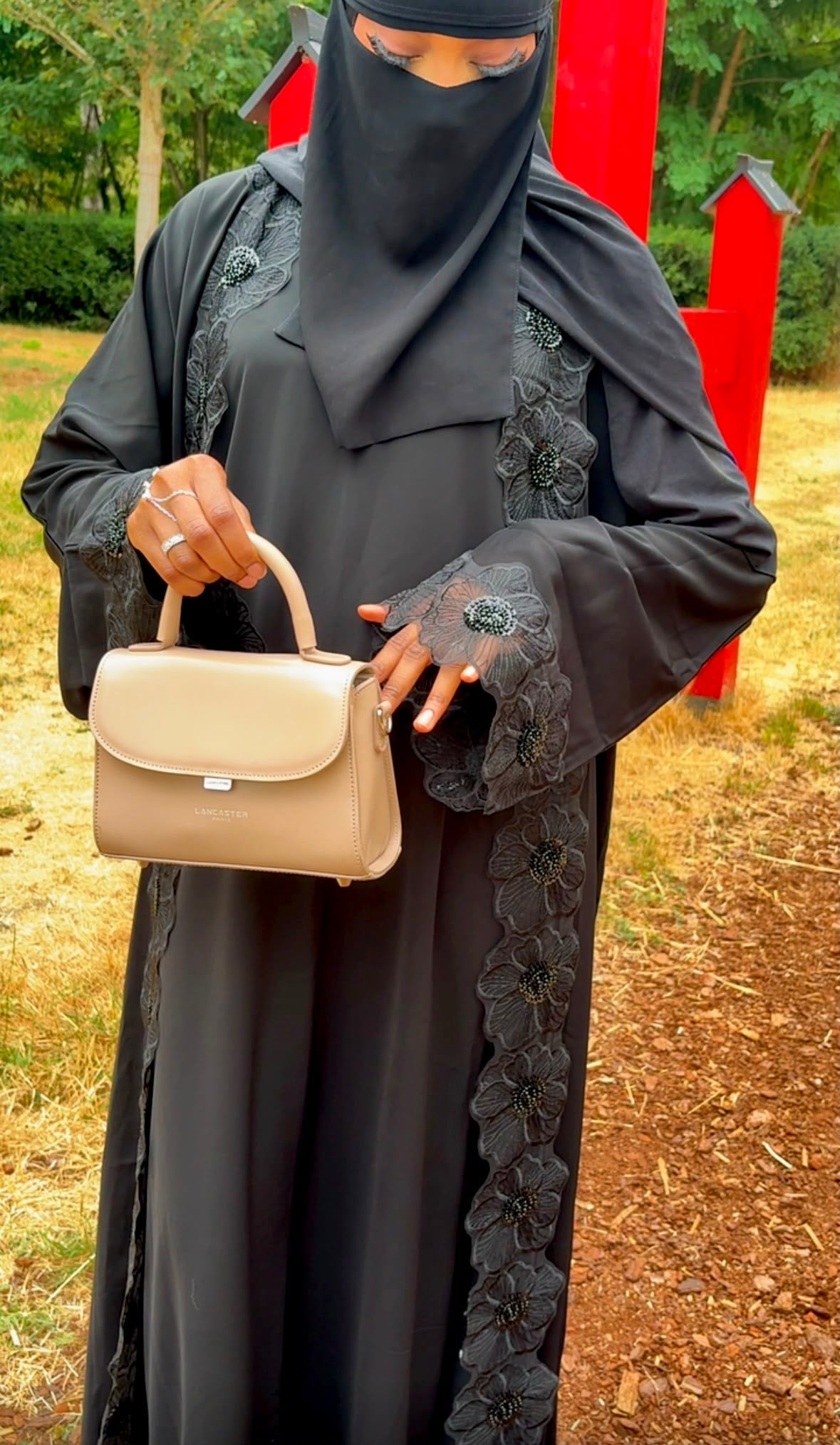 Abaya Zahra